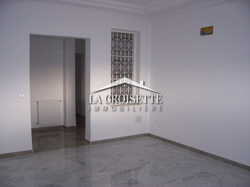Appartement S+3 à La Marsa